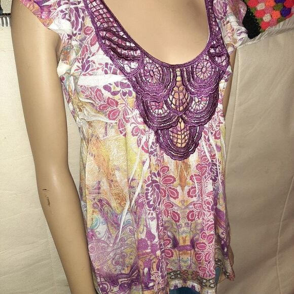 Live and let live multicolored shirt, size M - Picture 4 of 8